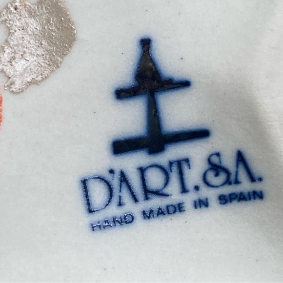 Vintage D’ART S.A. Blue/White Porcelain Sleepy Girl Holding Teddy Bear Figurine - Picture 13 of 15